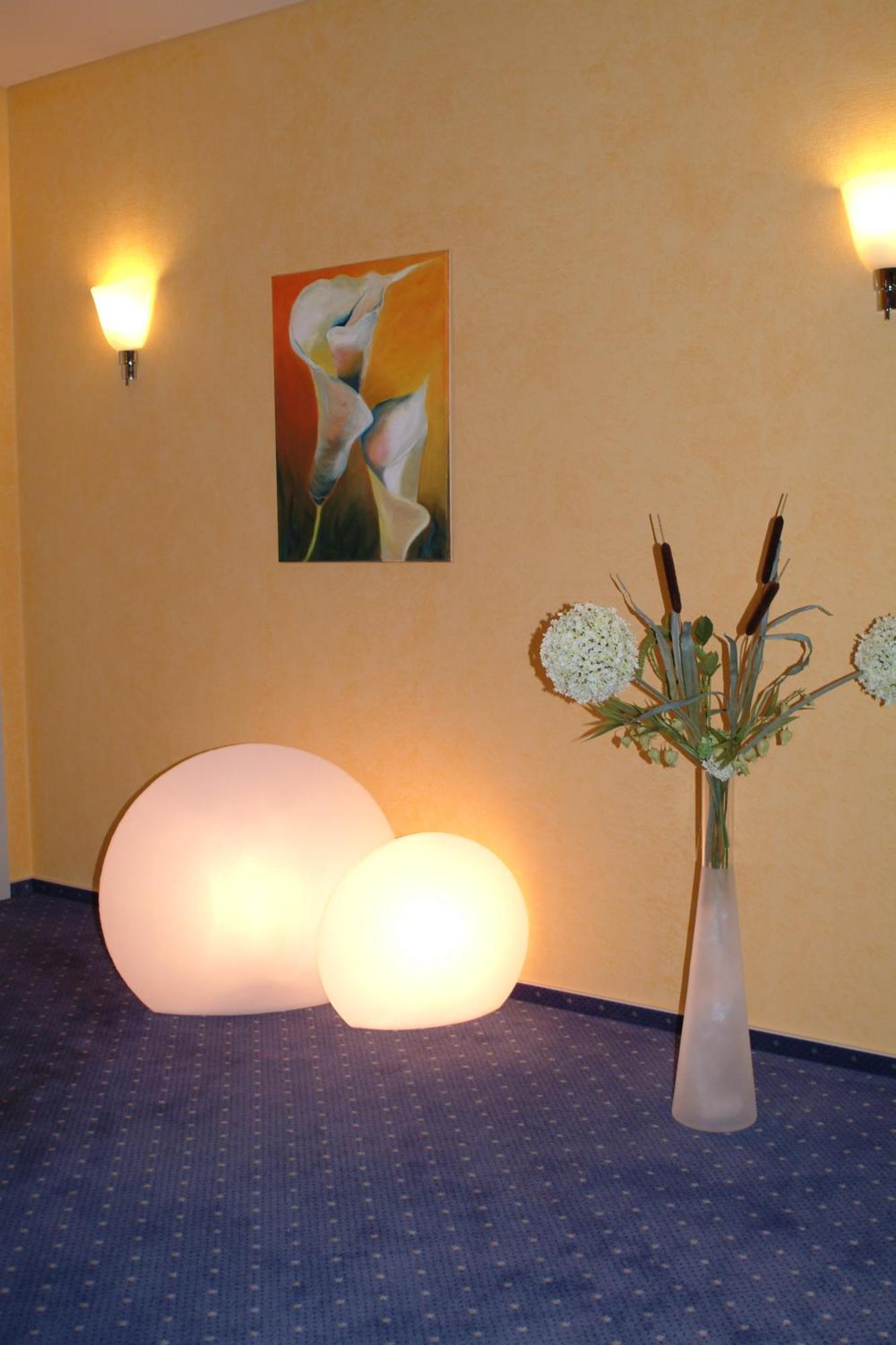 Hotel Arkadia Friedrichsdorf Buitenkant foto