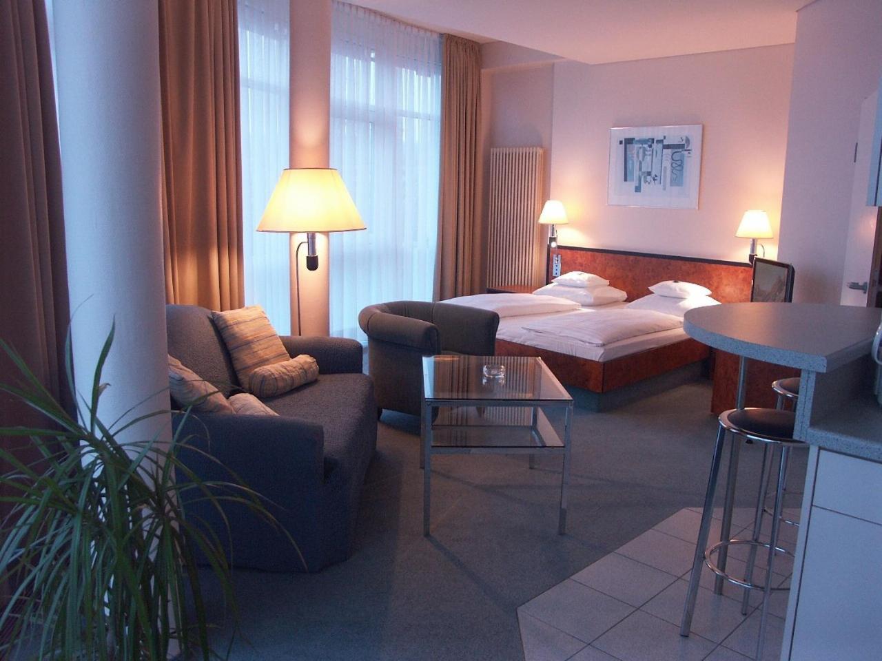 Hotel Arkadia Friedrichsdorf Buitenkant foto