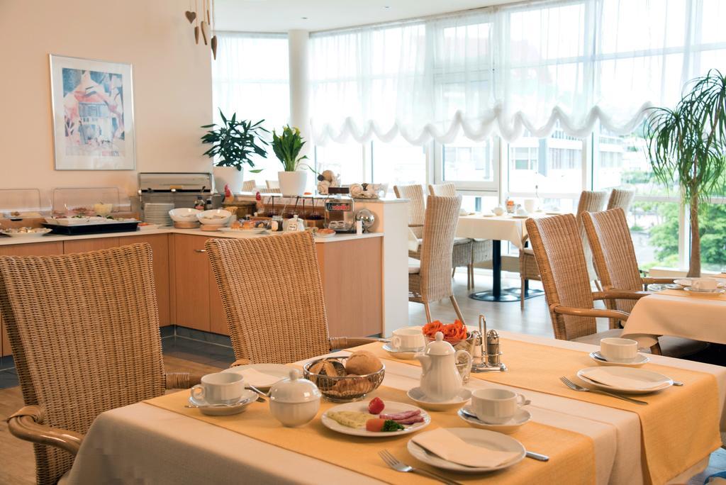 Hotel Arkadia Friedrichsdorf Buitenkant foto